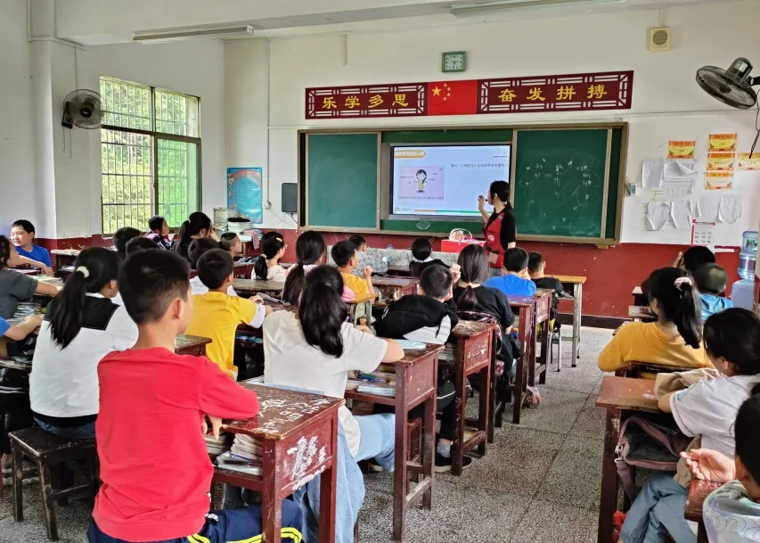 四季同行&middot;雷锋家乡学雷锋&ldquo;青柚课堂&rdquo;性教育推广项目&mdash;桃江县15所学校授课圆满完成
