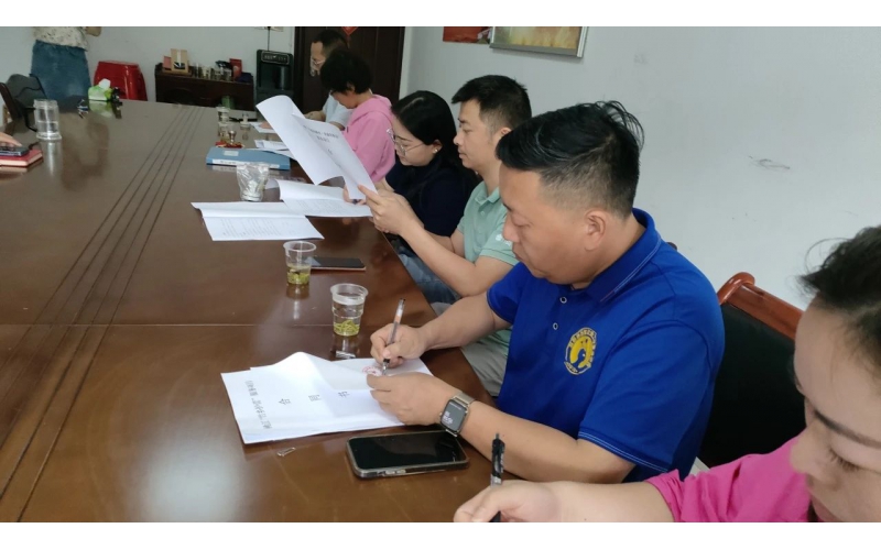 2025年共青团桃江县委青少年公益项目签约成功