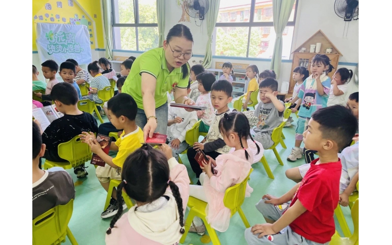 全民预防烧烫伤教育工程 - 小手拉大手&middot; 烫伤远离我