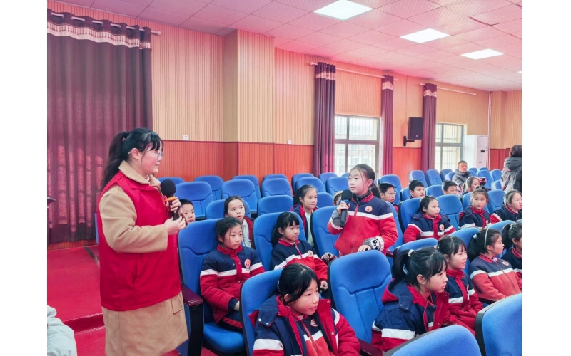 公益课堂-筑牢安全防线 护航快乐成长