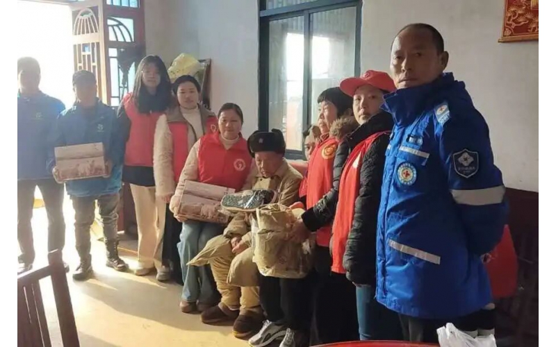 蚂蚁新闻｜500公里的深情奔赴 一枪一功勋 一里一深情